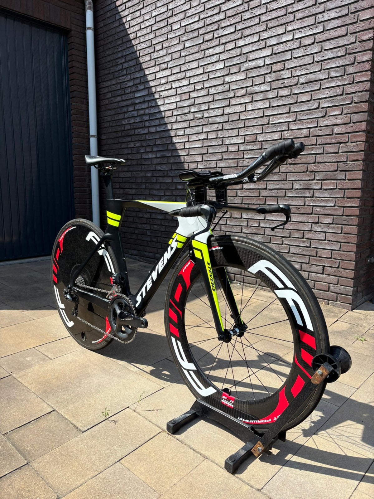 Stevens Super Trofeo TT Ultegra Di2 | FFWD Disc F9R | Maat S, 28 inch, Carbon, Velgrem, 49 tot 53 cm