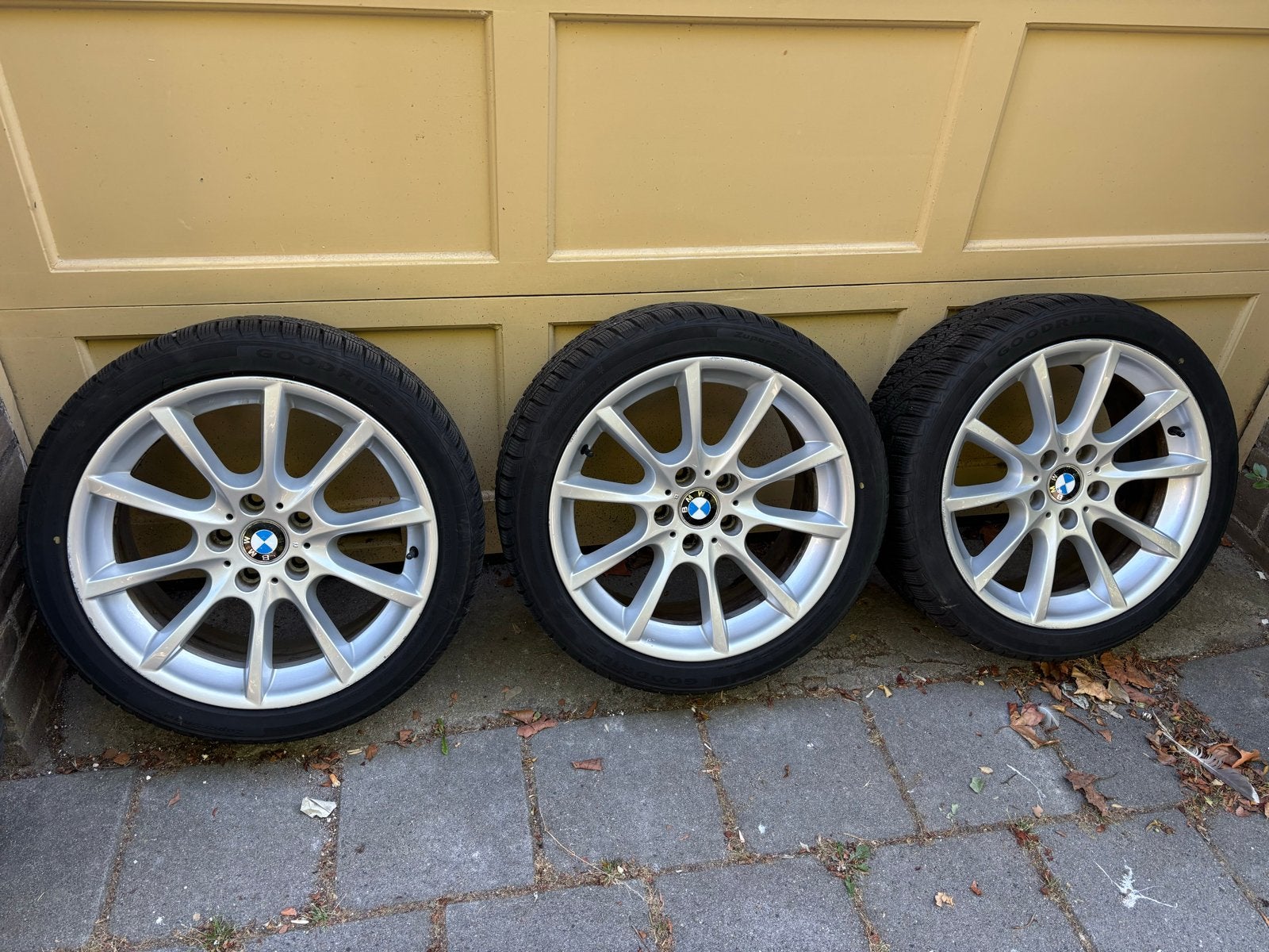 BMW Styling 281 velgen met 235/40R18 winterbanden (3 stuks), Ophalen, 18 inch, Gebruikt, Banden en Velgen