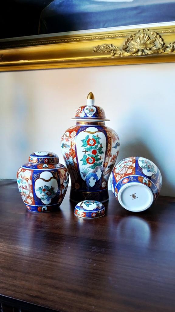 Prachtige set van 3 Japanse Imari vazen met deksel, Antiek en Kunst, Antiek | Vazen, Ophalen of Verzenden