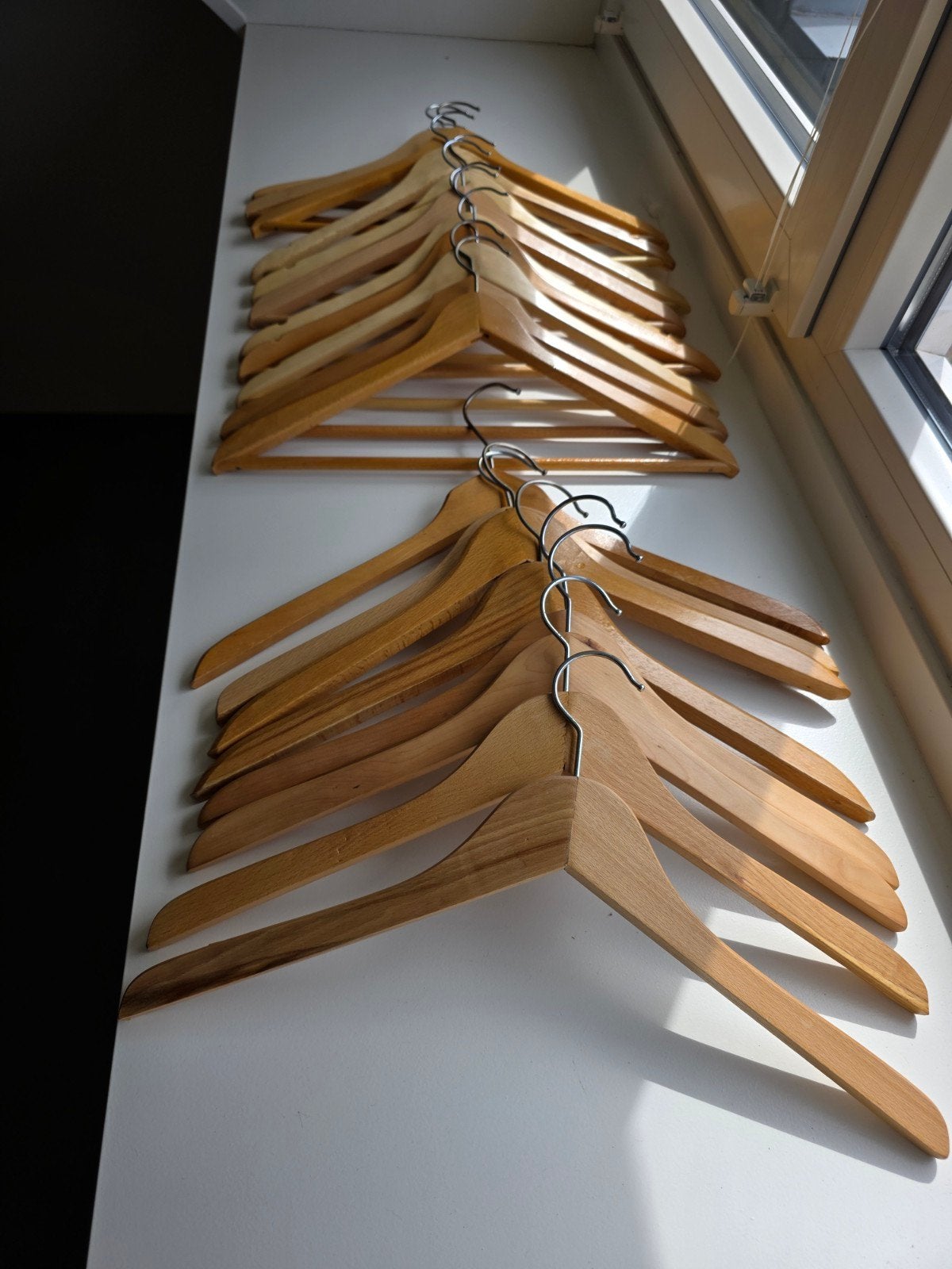 Diverse kledinghangers: hout, kunststof, kleurrijk, Ophalen of Verzenden