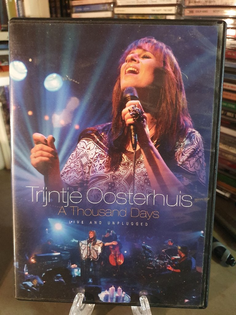 Trijntje Oosterhuis a thousand days live and unplugged DVD, Alle leeftijden, Ophalen, Zo goed als nieuw