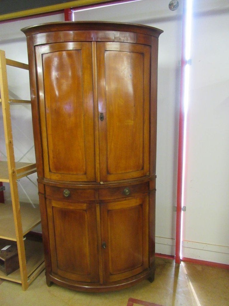 Oer 11499 ANTIEKE kersen Biedermeier hoekkast (1820-1830), Ophalen