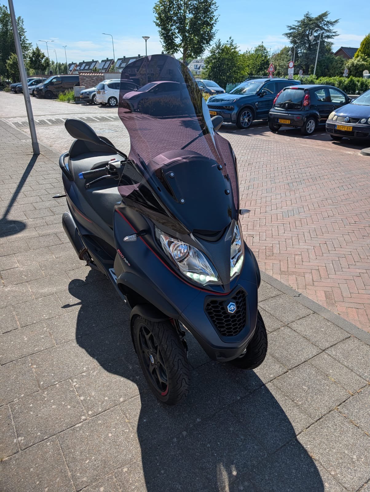 Piaggio MP3 500 HPE Sport - Akrapovic uitlaat, Occasion, Automaat, LED Verlichting, Sport