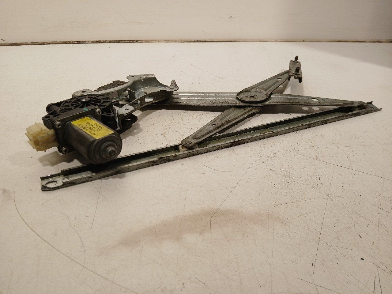 Raammechaniek links voor Nissan Note, Onderdelen@venauto.nl, Van der Ven Autorecycling B.V., Gebruikt, Ettenseweg 76, 4706 PB Roosendaal, The Netherlands