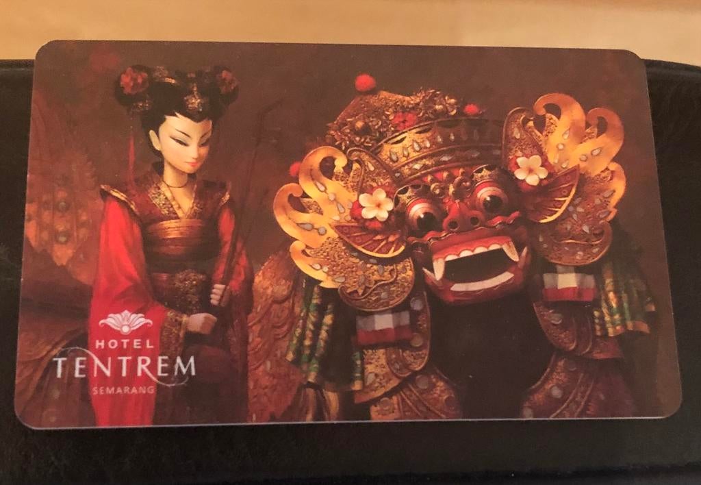 Keycard Hotel Tentrem Semarang - Uniek verzamelobject, Ophalen of Verzenden, Gebruikt