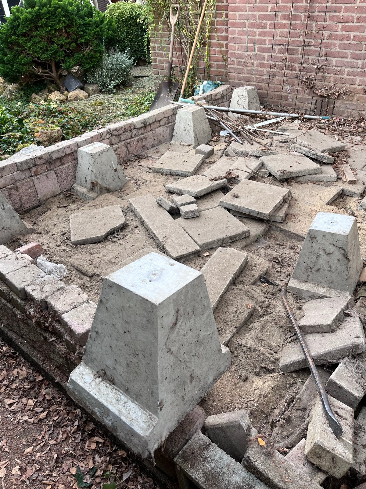 Betonnen poerfundering voor schuur of overkapping, Ophalen, Gebruikt