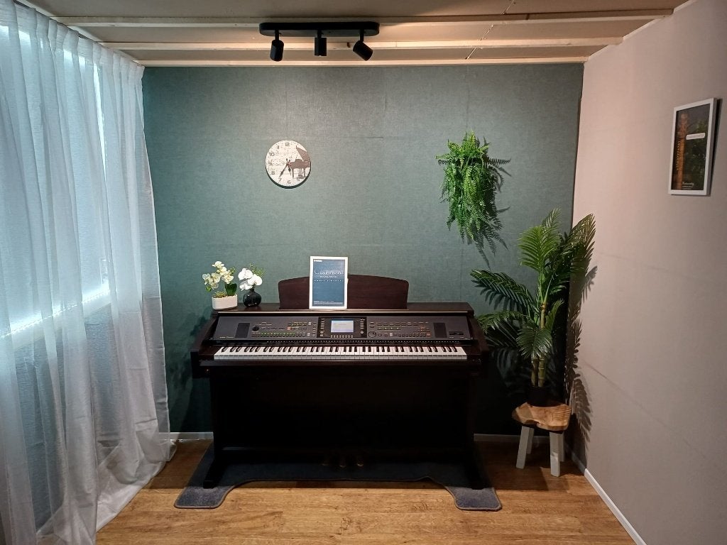 Yamaha Clavinova CVP-303