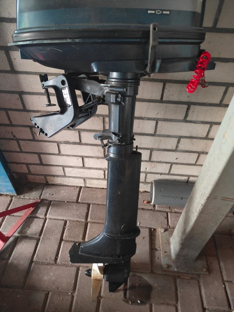 Foto 4 van Yamaha 4 pk buitenboordmotor