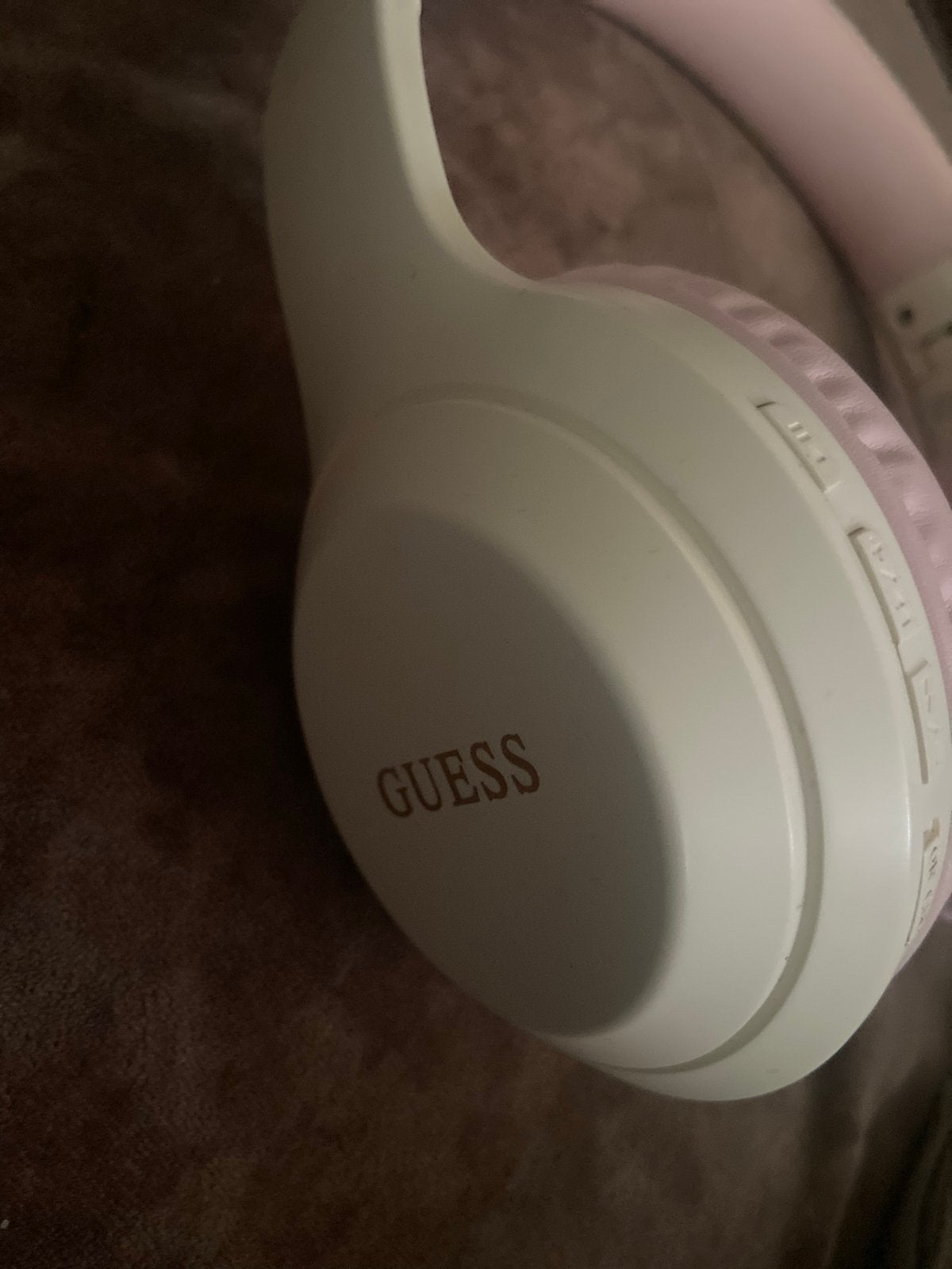 Guess draadloze koptelefoon, Audio, Tv en Foto, Overige merken, Roze, Ophalen of Verzenden, Zo goed als nieuw