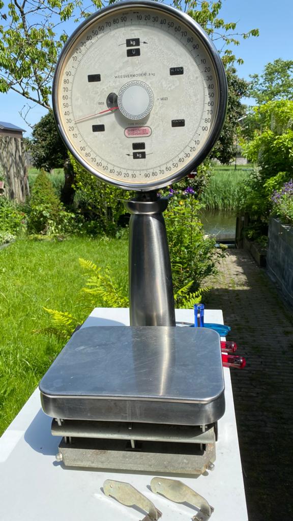 Tip gevraagd voor reparatie Berkel Piccolo weegschaal, Ophalen