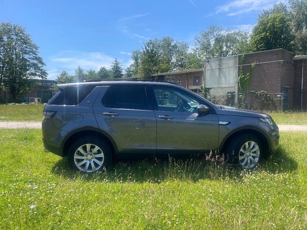 Land Rover Discovery Sport 2.0 HSE 2015 Benzine, Auto's, Land Rover, 1733 kg, Zwart, 4 cilinders, 2000 kg