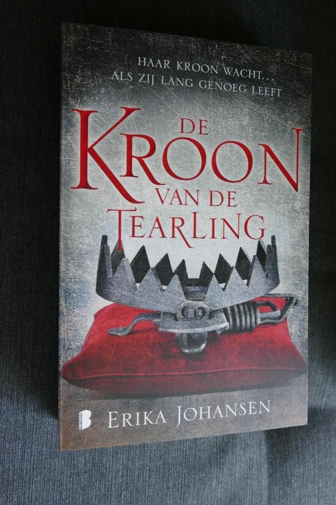 Erika Johanson – De kroon van de Tearling, Ophalen of Verzenden, Gelezen, Erika Johanson