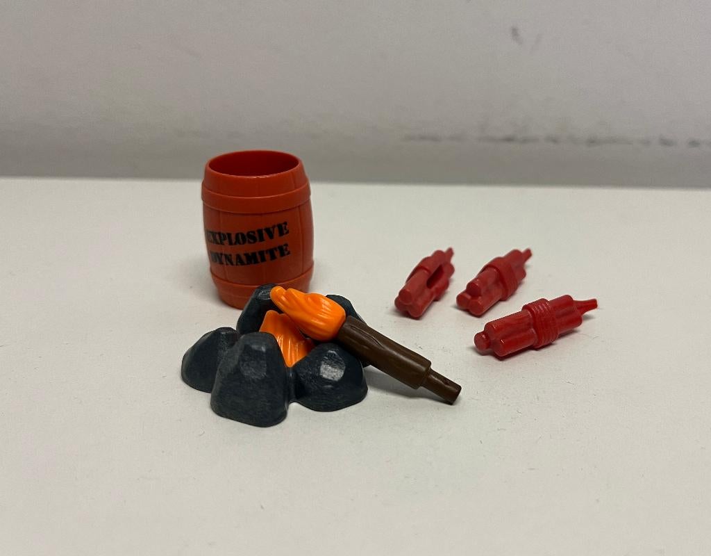 Western 418: Dynamiet LGB Trein Station 3770 Farm 3786 3769, Ophalen of Verzenden, Gebruikt, Los playmobil
