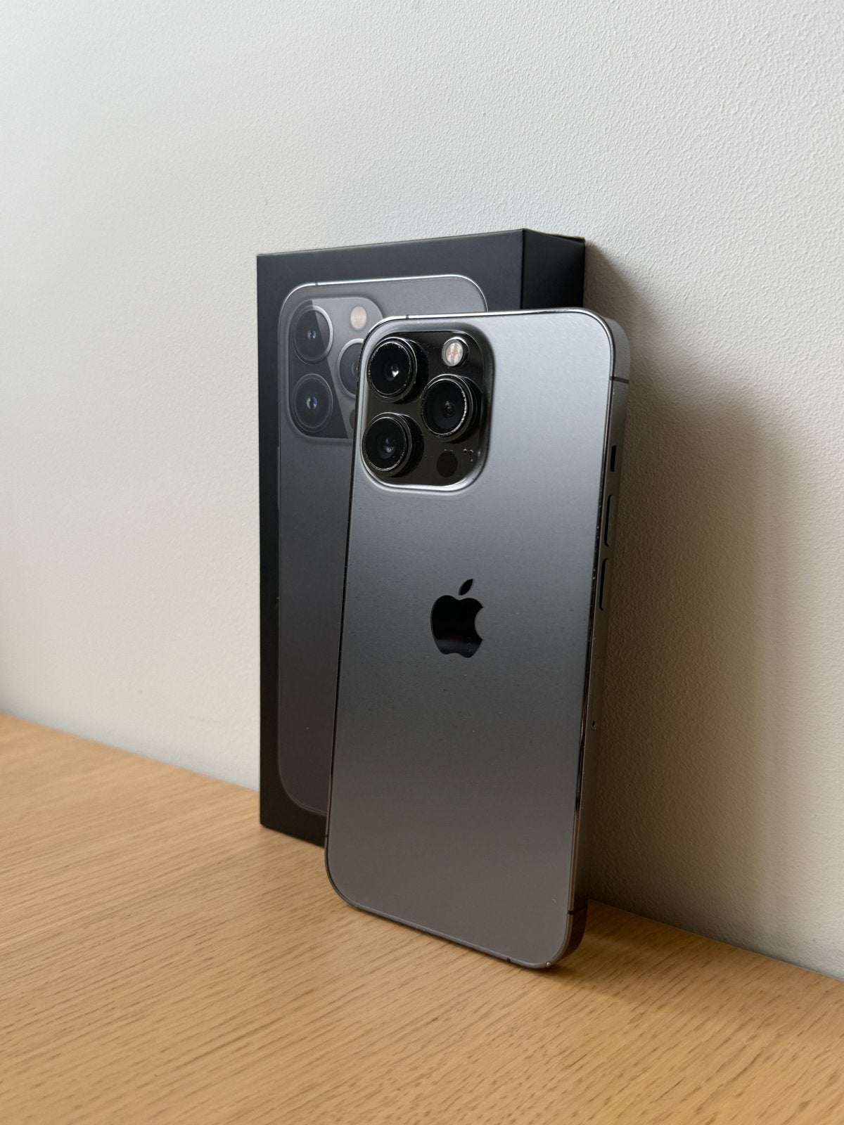Foto 5 van Apple iPhone 13 Pro - Zo goed als nieuw - 100% batterij