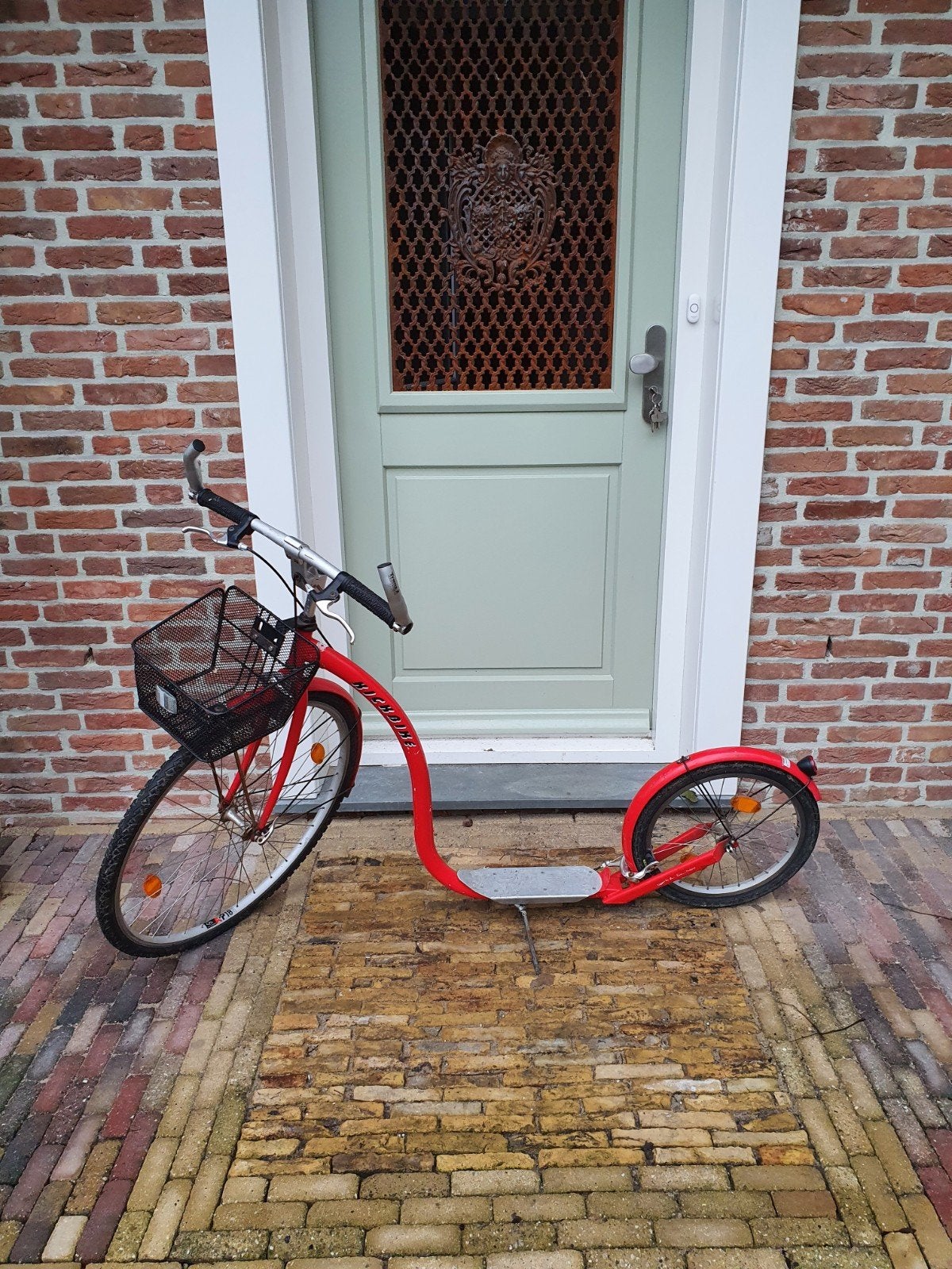 step voor volwassenen, Ophalen, Staal
