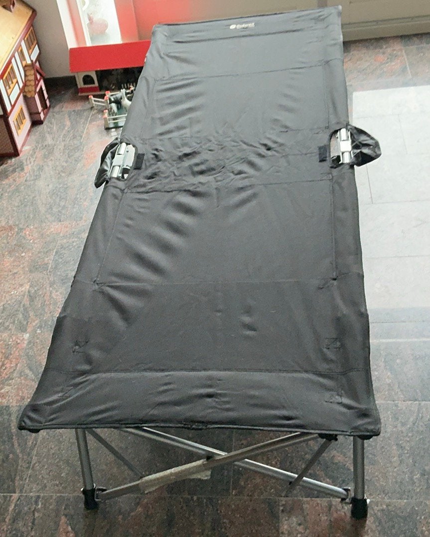 Outwell. 1 persoons bed. In draagtas., Ophalen of Verzenden, Zo goed als nieuw
