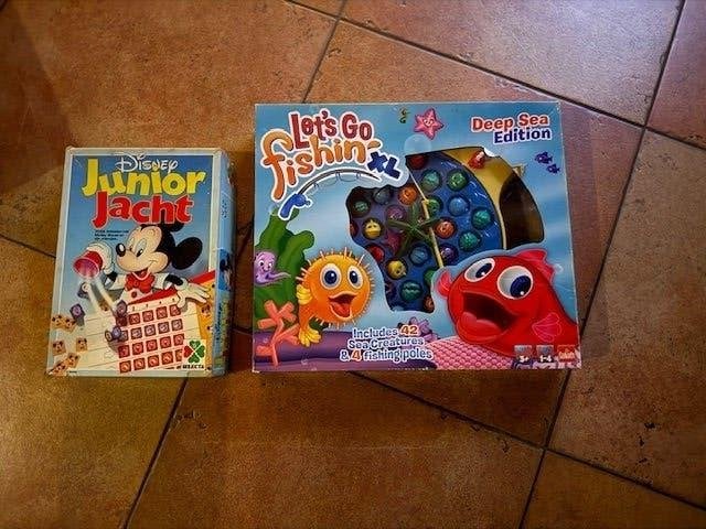 Let's Go Fishin' XL Deep Sea Edition & Disney Junior Jacht, Vijf spelers of meer, Ophalen of Verzenden, Gebruikt, Goliath, Disney
