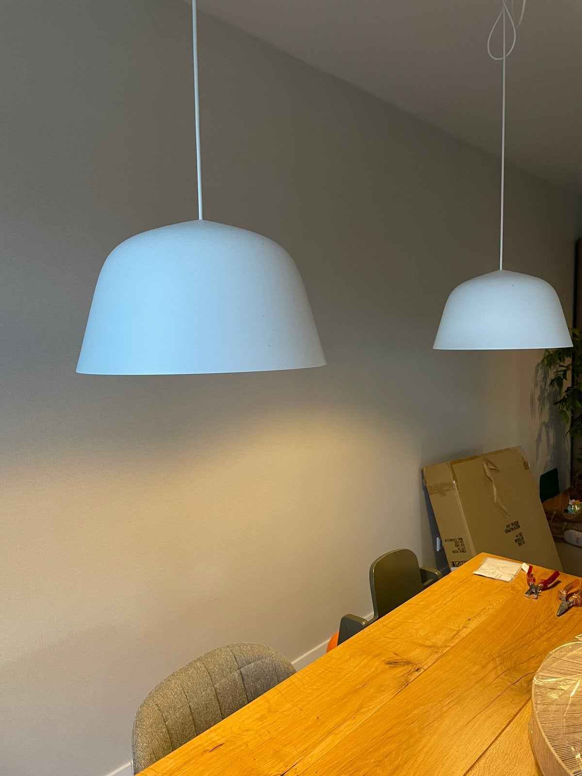 Muuto Ambit Hanglamp White 40cm diameter 2 stuks, Ophalen of Verzenden, Zo goed als nieuw