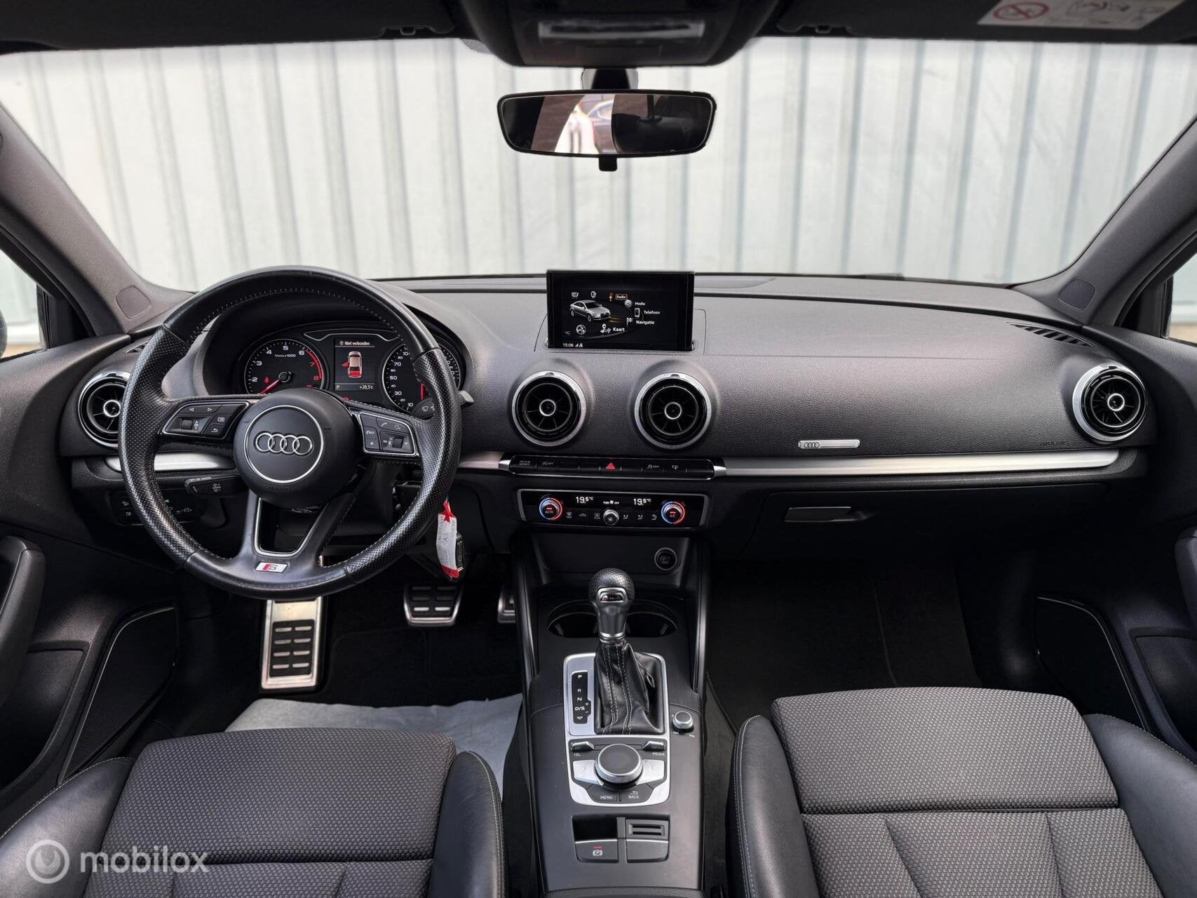 Audi A3 Limousine TFSI AUT Sport Pro | S-Line | B/O | Kosmos, Automatische klimaatregeling, Blauw, 116 pk, 23 km/l