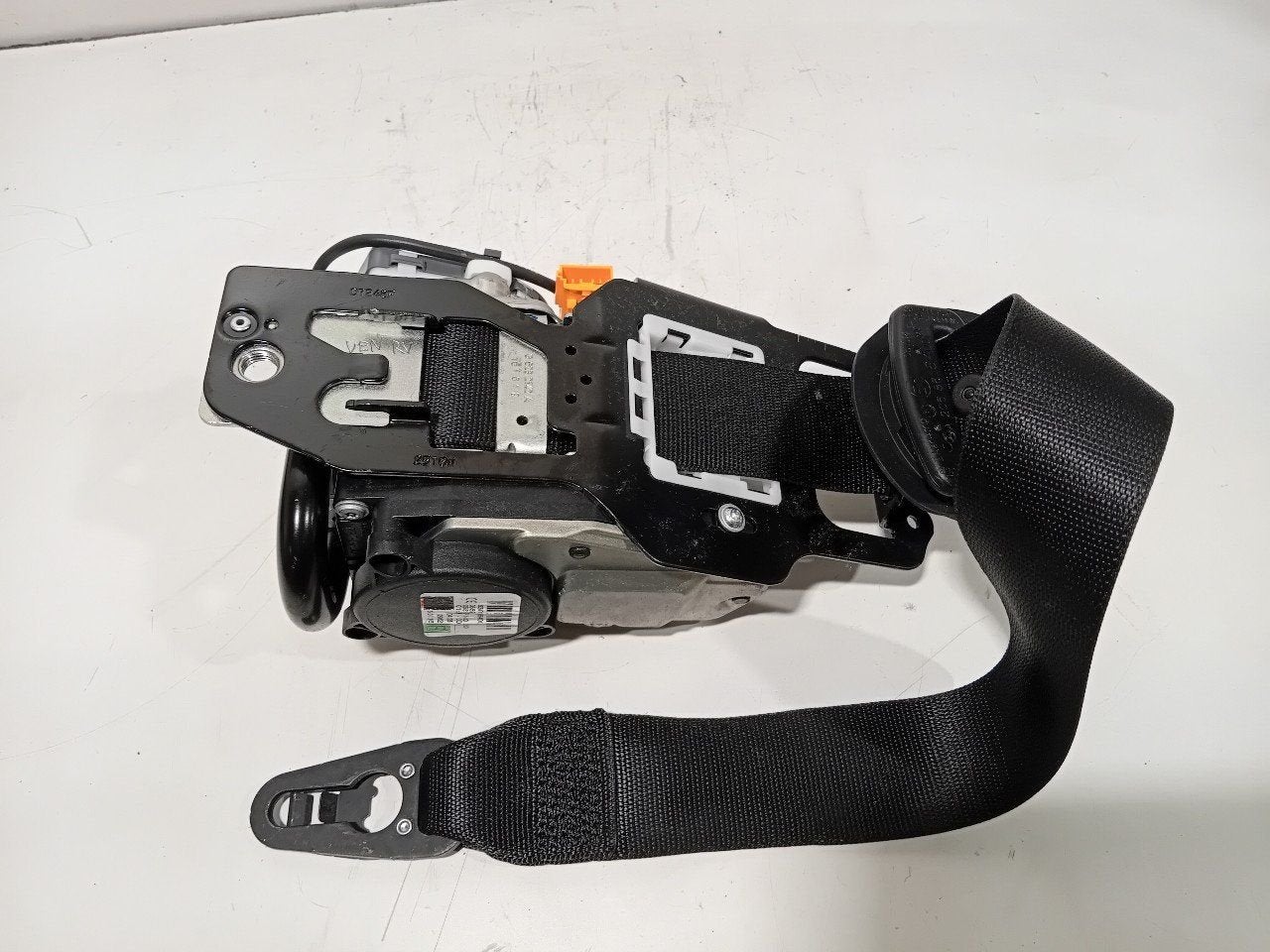 Veiligheidsgordel rechts voor Mercedes-Benz C-Klasse, Auto-onderdelen, Onderdelen@venauto.nl, Van der Ven Autorecycling B.V., Gebruikt