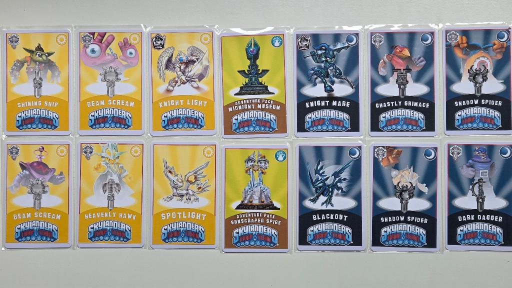Skylanders Trap Team Light & Dark set op NFC kaarten, Ophalen of Verzenden, Zo goed als nieuw, Met 2 controllers