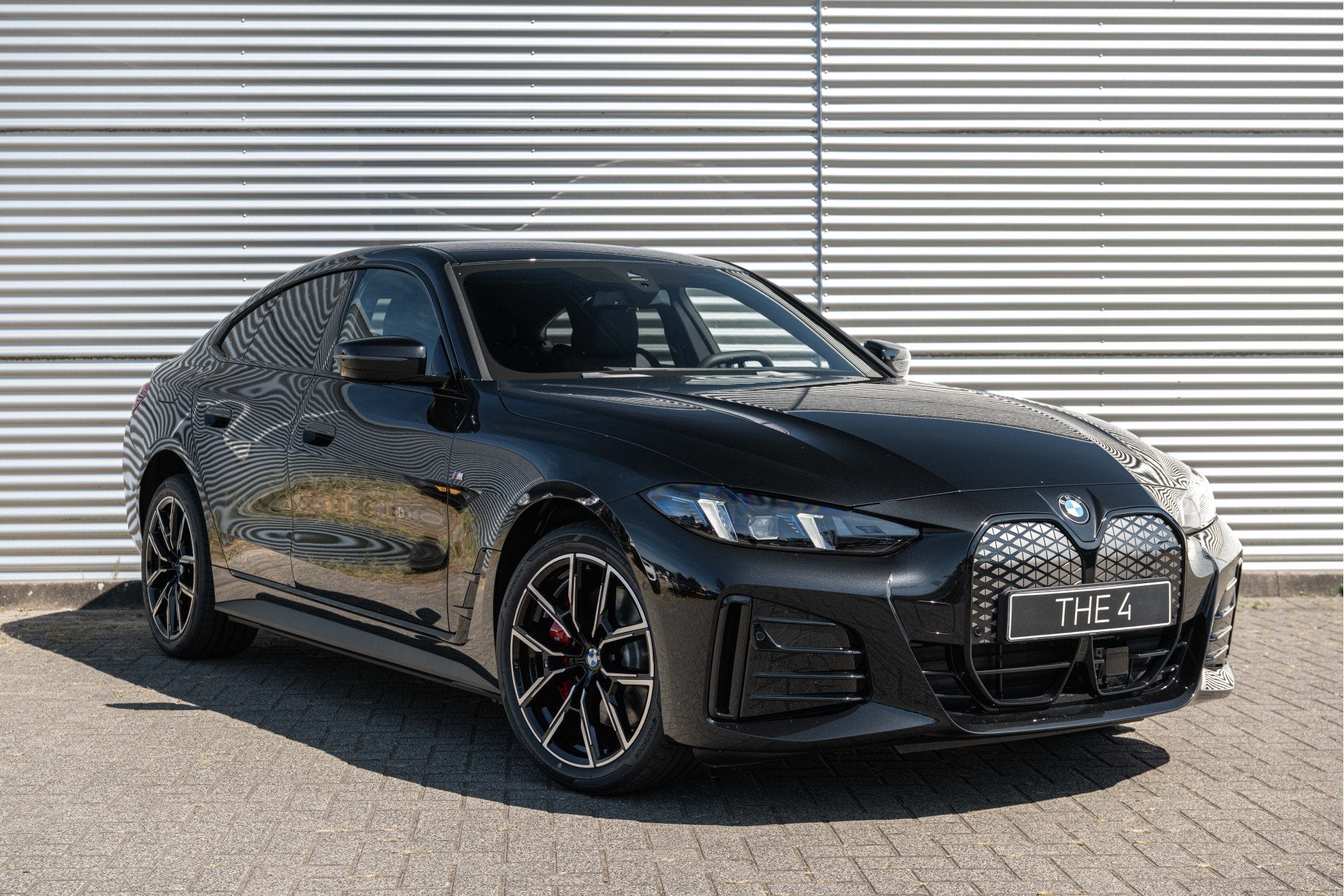 BMW i4 eDrive35 M Sport / Achteruitrijcamera / Adaptieve LED, Auto's, Dealer onderhouden, Zwart, Zwart, Leder