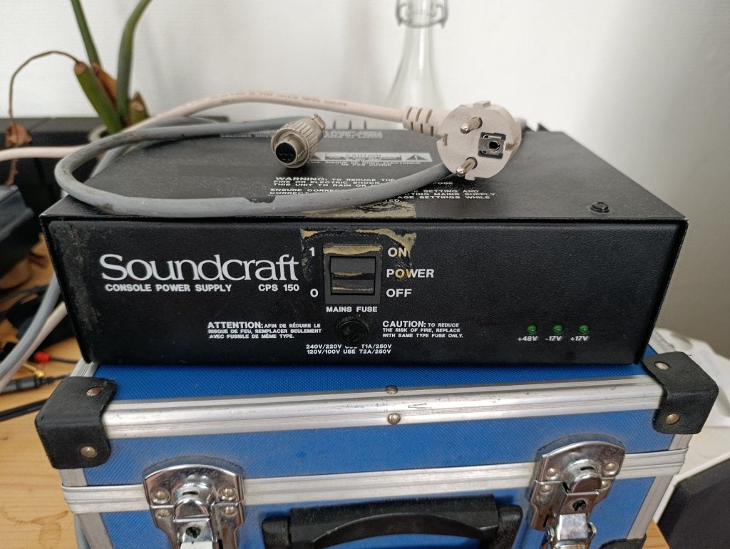 Soundcraft-Spirit Live Mixing Console (24x8), Ophalen, Gebruikt, 20 kanalen of meer, Microfooningang
