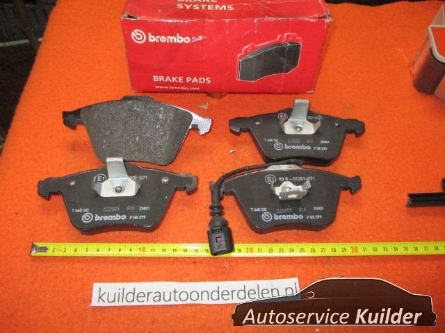 Remblokken voorzijde Audi A3 VW Golf gti r32 BP1013 Brembo P, Seat, -, -, Nieuw