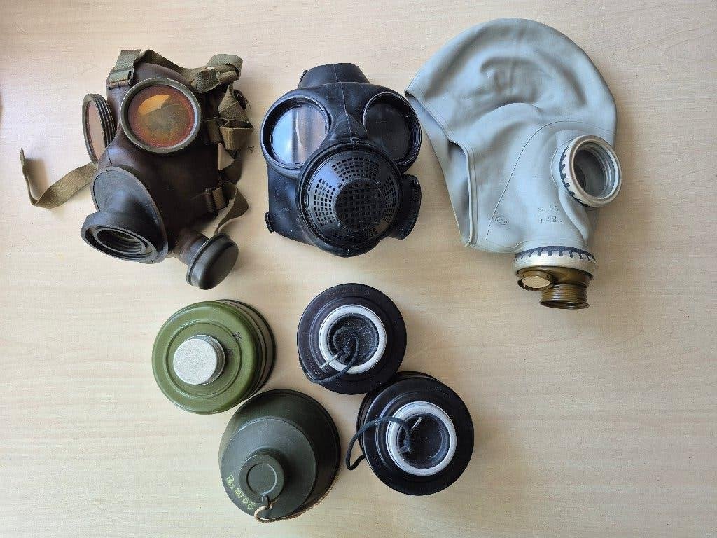 Gasnaskers met filterbussen, Ophalen of Verzenden, Landmacht, Nederland, Overige typen