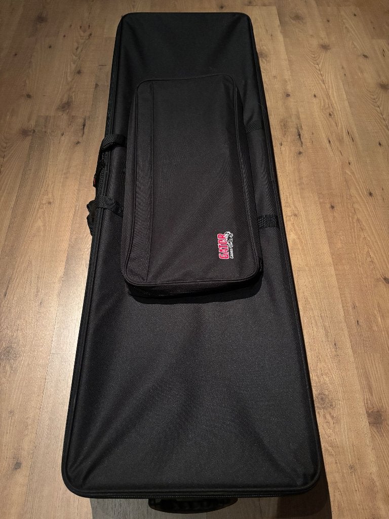 Gator softcase voor 88 keys op wieltjes, Muziek en Instrumenten, Behuizingen en Koffers, Ophalen, Zo goed als nieuw, Keyboard of Synthesizer