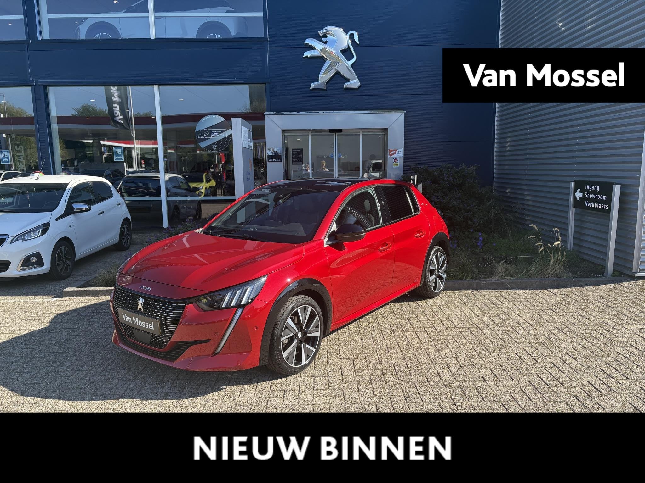 Peugeot 208 1.2 PureTech 100 GT | Panoramadak | Navigatie |, Auto diversen, Handgeschakeld, Benzine, Rood, Peugeot