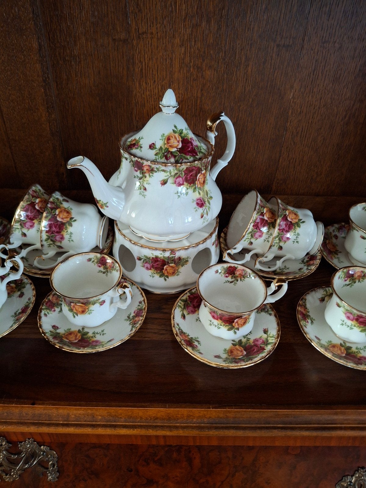 royal albeet Prachtig theeservies met rozenmotief, Antiek en Kunst, Ophalen of Verzenden