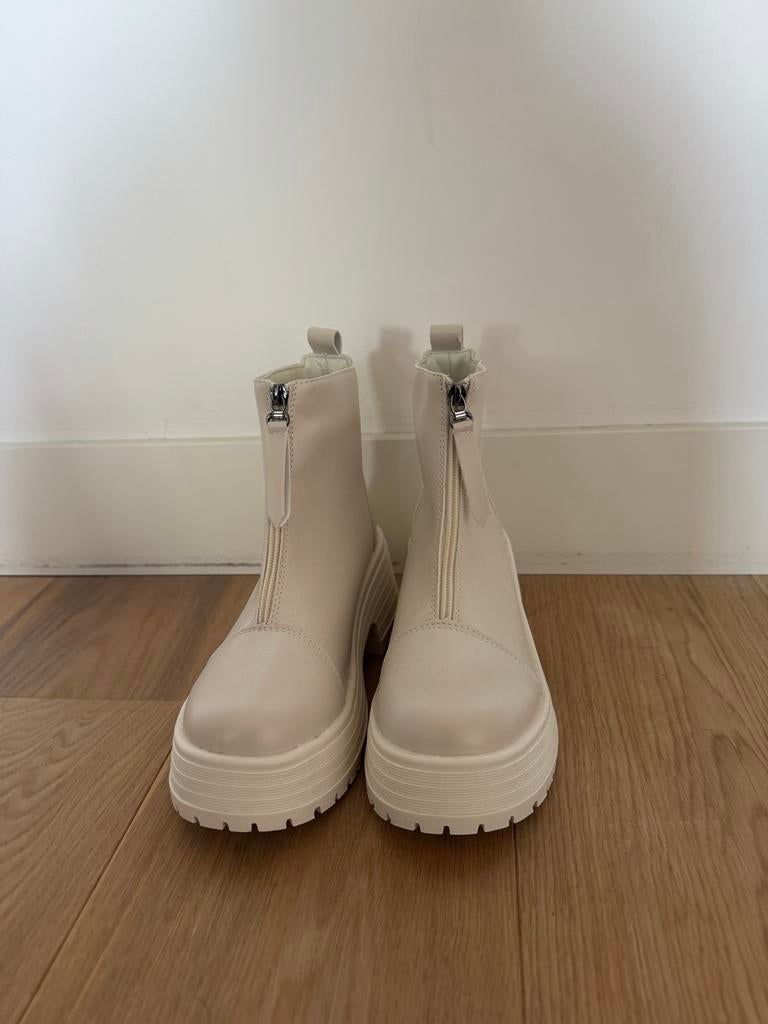 Enkel laarzen boots, Beige, Lage of Enkellaarzen, Nieuw, Ophalen of Verzenden