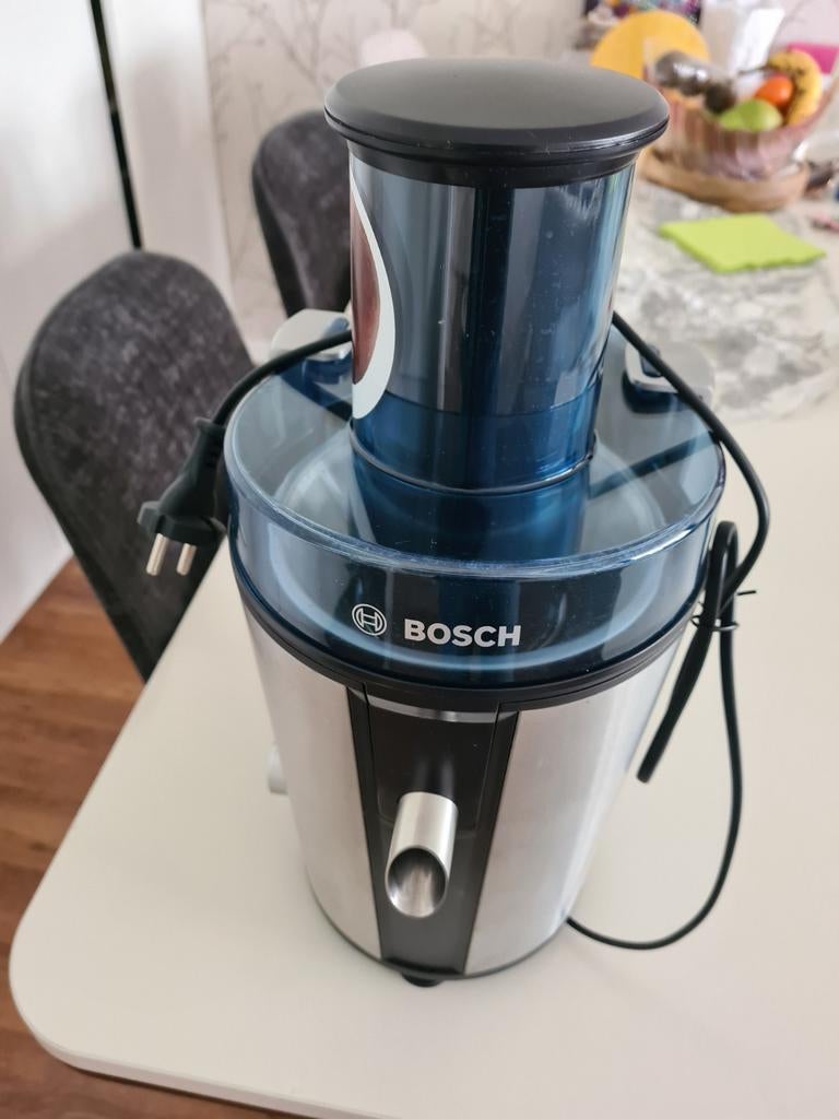 Bosch Sapcentrifuge - XXL 700W - Zo goed als nieuw, Ophalen of Verzenden, Zo goed als nieuw, Elektrisch, Sapcentrifuge