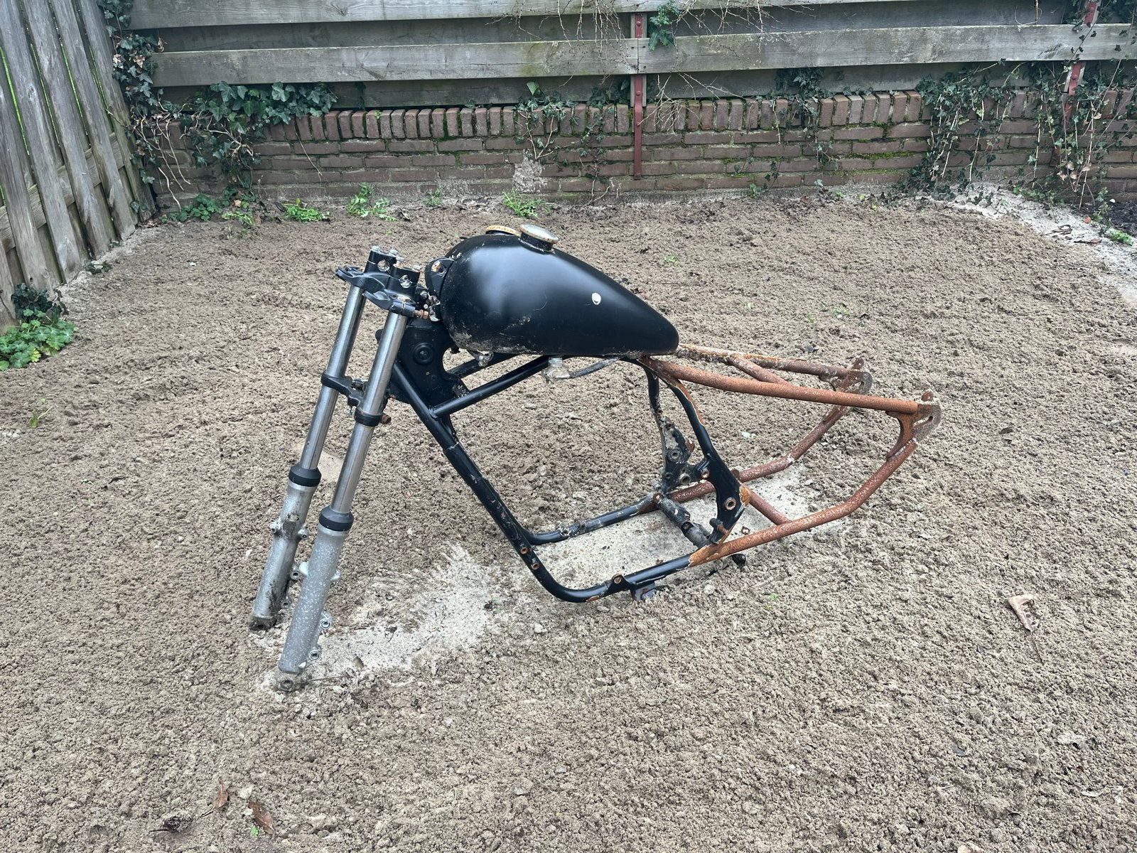 Suzuki GS 550 Chopper/Bobber Custom Project, 4 cilinders, Gebruikt, Particulier, Meer dan 35 kW