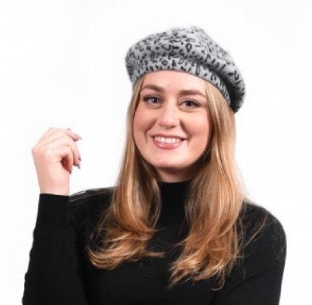 Stijlvolle baret / muts met panterprint, Ophalen of Verzenden, Gedragen, One size fits all, Hoed