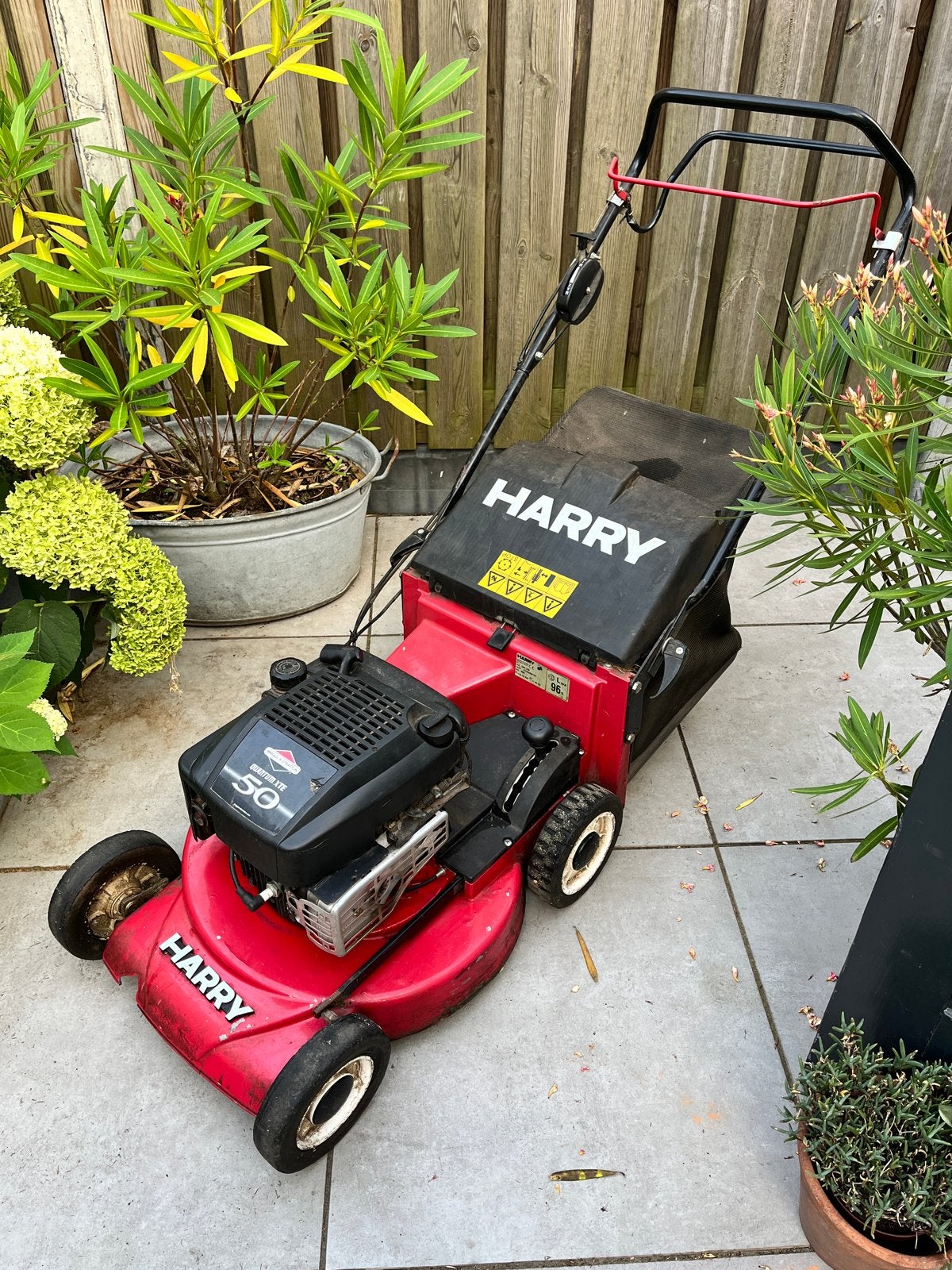 Harry grasmaaier met Briggs & Stratton motor, Tuin en Terras, Ophalen, Cirkelmaaier, Gebruikt, 40 t/m 49 cm