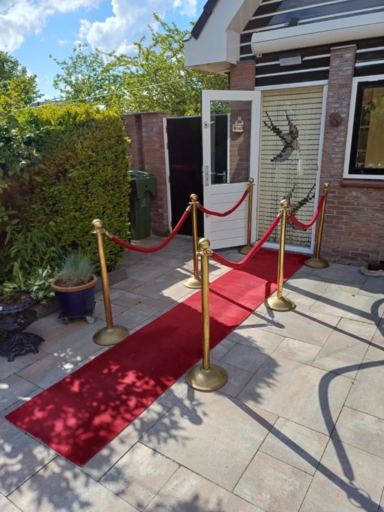 Rode loper met gouden afzetpalen - Feestelijke entree, Ophalen, Gebruikt, Verjaardag