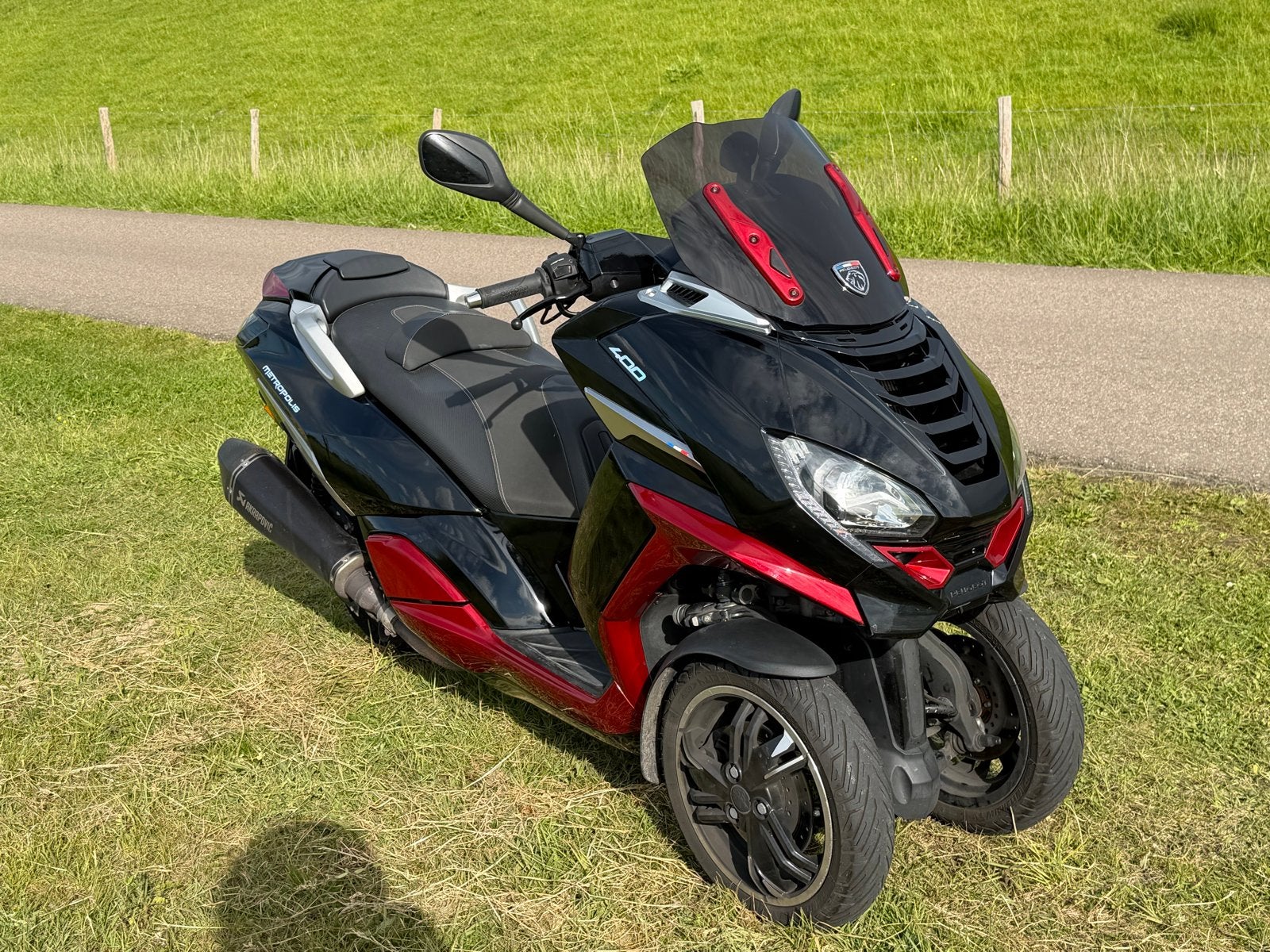 PEUGEOT METROPOLIS 400i GT | AKRAPOVIČ | B-RIJBEWIJS |, Scooter, Particulier, Meer dan 35 kW, 1 cilinder