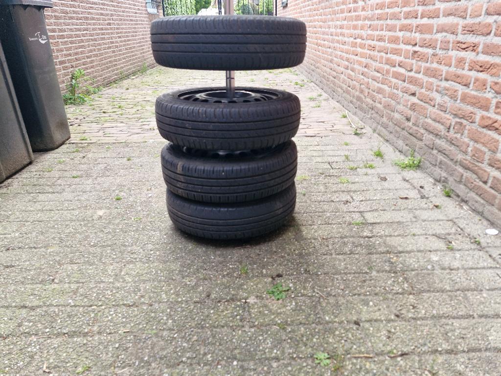 Continental Banden met stalen velgen 155/65 R14, Ophalen, 14 inch, Gebruikt, 155 mm