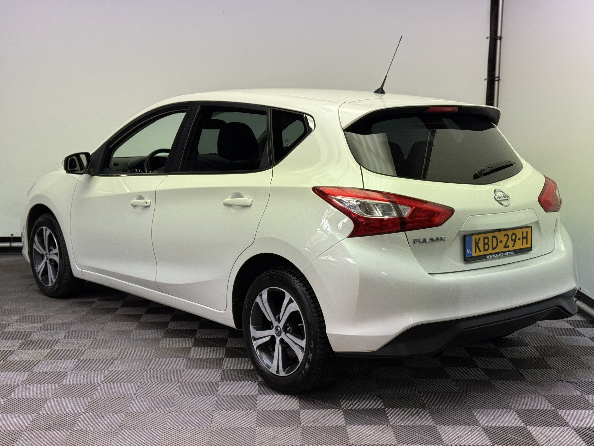 Nissan Pulsar 1.2 DIG-T Tekna LM16" Navi 360 Camera Leer, Auto's, Voorwielaandrijving, Gebruikt, 4 cilinders, Wit