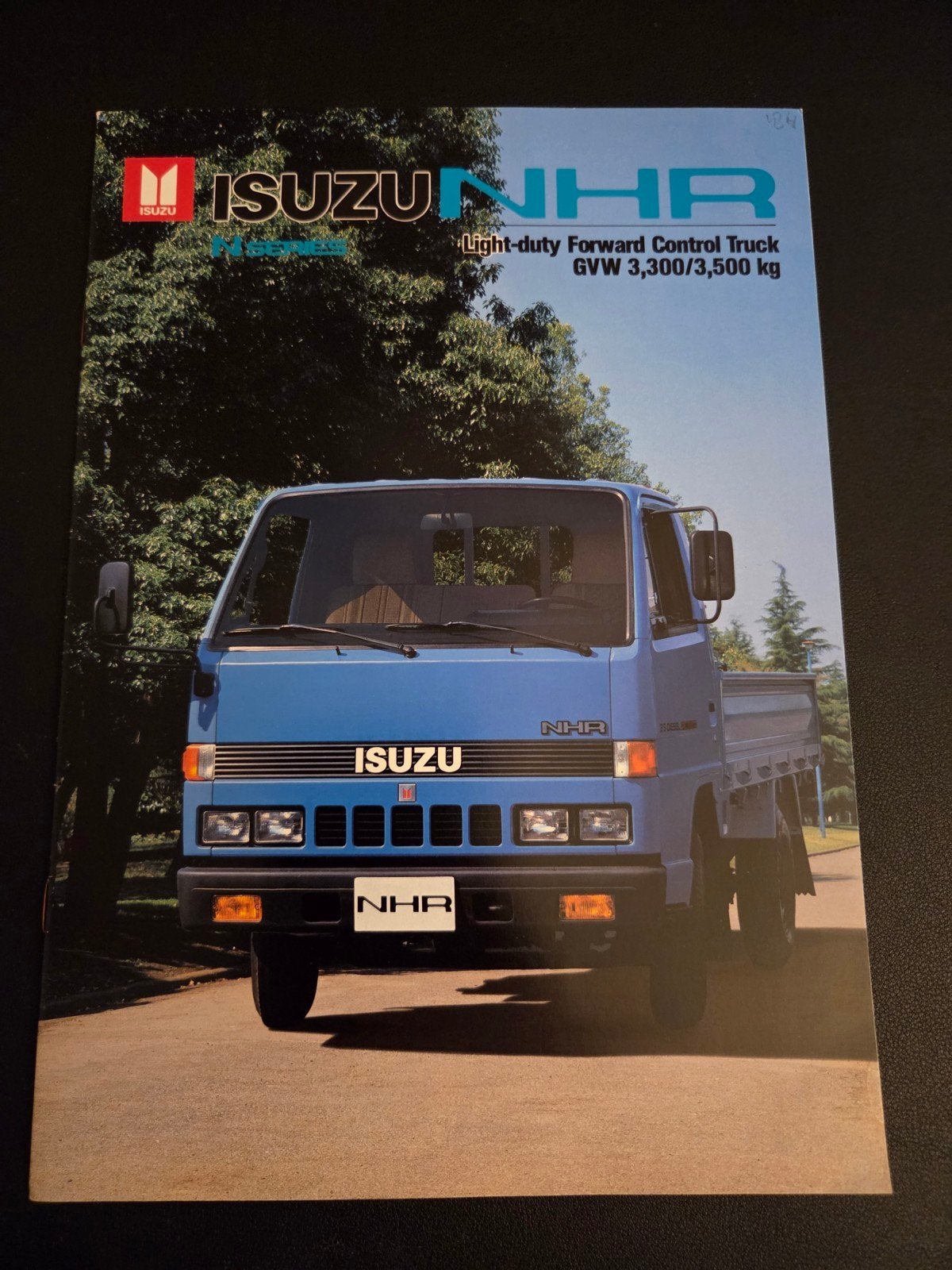 Brochure Isuzu NHR 1984, Ophalen of Verzenden, Zo goed als nieuw, Overige merken