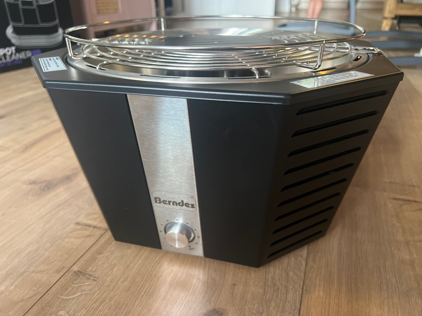 Berndes Draagbare Rookloze Houtskool BBQ met Draagtas -Nieuw, Tuin en Terras, Houtskoolbarbecues, Ophalen, Nieuw
