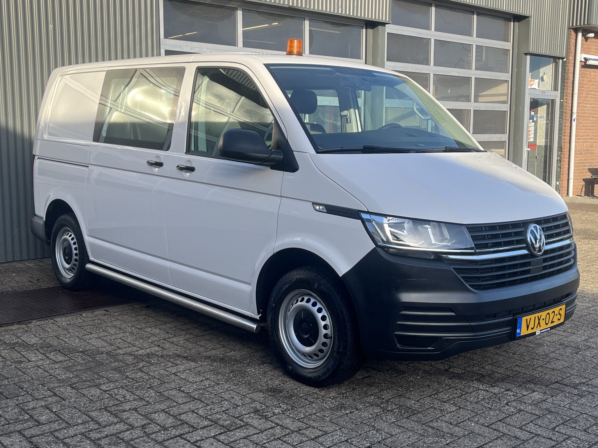 Volkswagen Transporter 2.0 TDI 90pk L1H1 DC Airco Trekhaak 2, Auto's, Gebruikt, 4 cilinders, Volkswagen, Wit