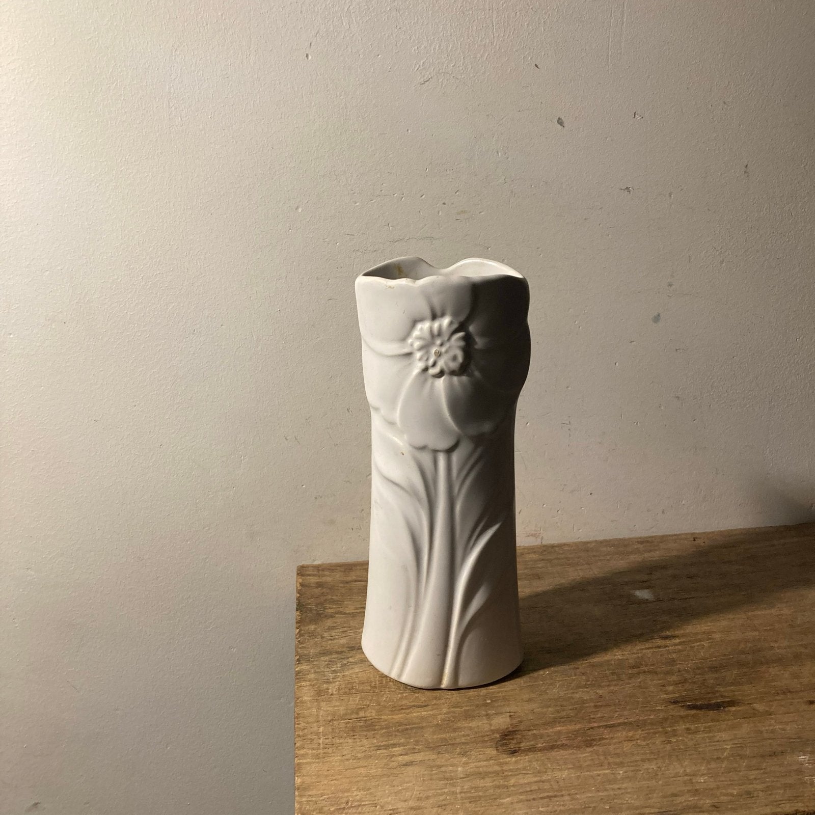 Vintage AK Kaiser Vaas - Wit Biscuitporselein Jaren '70, Antiek en Kunst, Ophalen of Verzenden