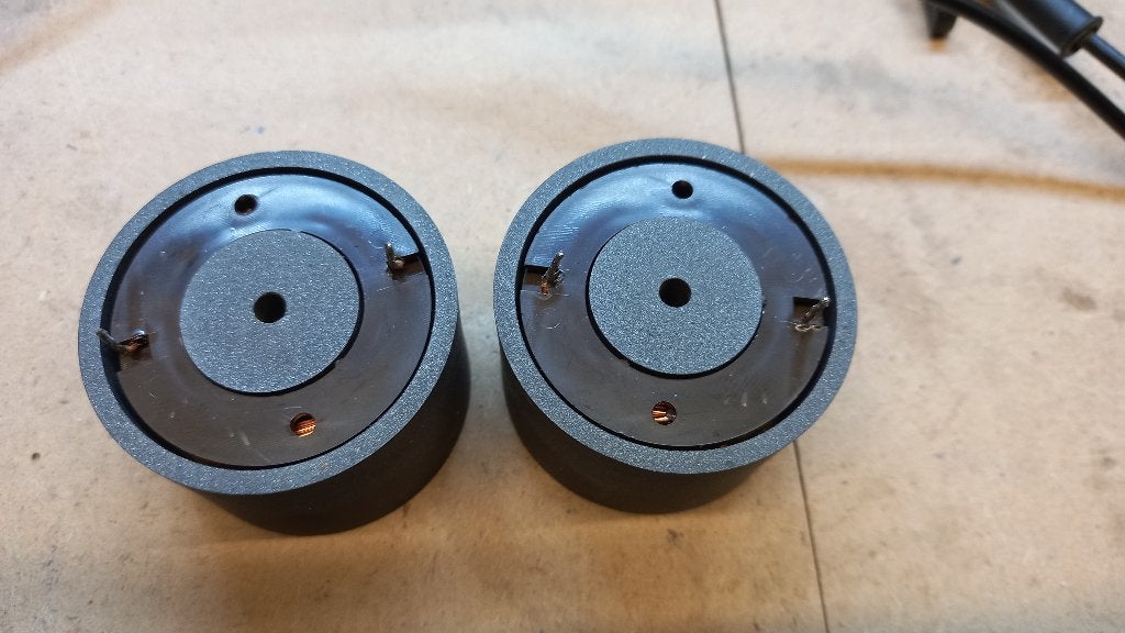 2 x ferriet audio spoel 2.39mh - 0.50ohm - draaddikte 1.0mm, Stereo speakers, Basreflex, Ophalen of Verzenden, Zo goed als nieuw