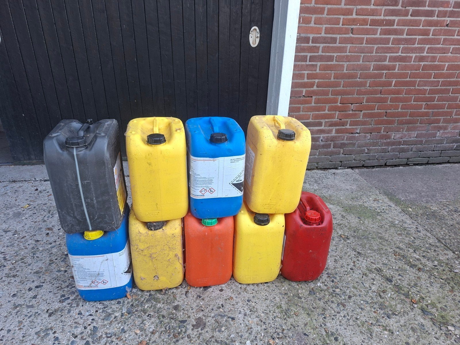 Diverse jerrycans te koop, Ophalen