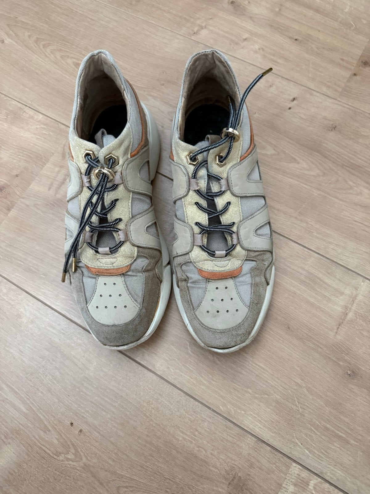 Stijlvolle beige sneakers Via Vai - Maat 40, Beige, Ophalen of Verzenden, Sneakers of Gympen, Gedragen