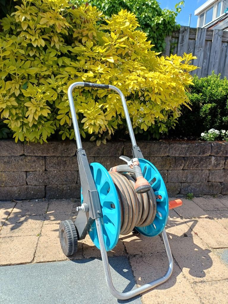 Gardena slangenwagen met 20 meter tuinslang., Ophalen, Zo goed als nieuw, Overige typen