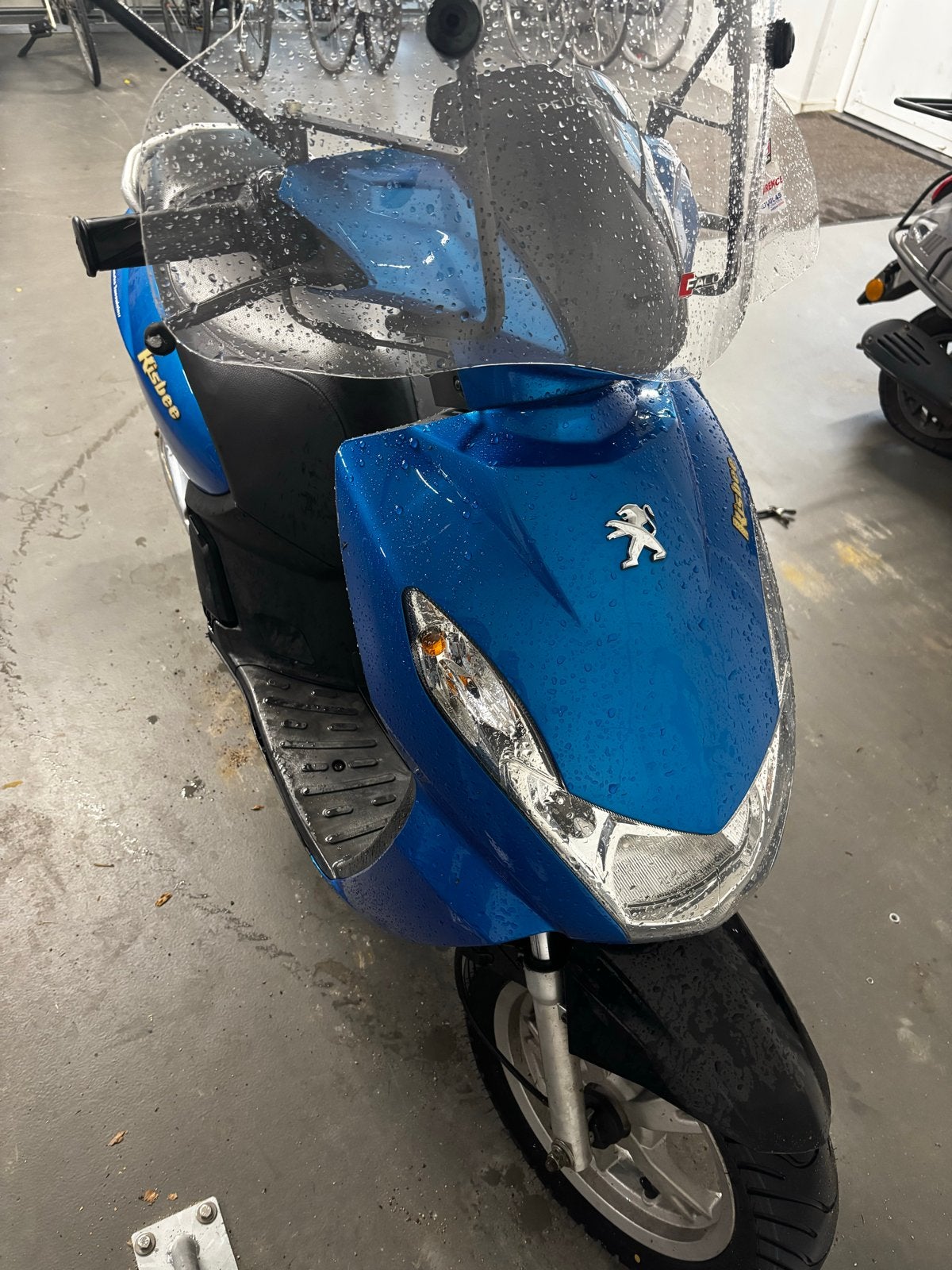 Peugeot Kisbee scooter - Blauw, Gebruikt, Ophalen, Gebruikt, Overige modellen, Maximaal 45 km/u